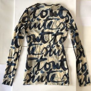Long sleeved graphic top